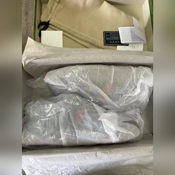 Gucci GG Screener Sneakers - Picture 13 of 14